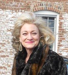 head shot of Nancy Grice